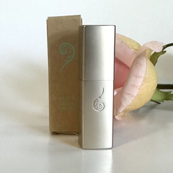 AWAKE Lipstick Vegan‎ Japanese Skin Care From New York A Sister Company Of Tarte - Picture 3 of 8